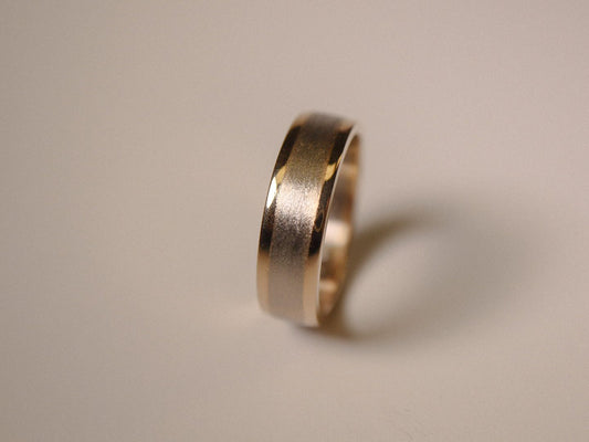 The union - Wedding band in two tones