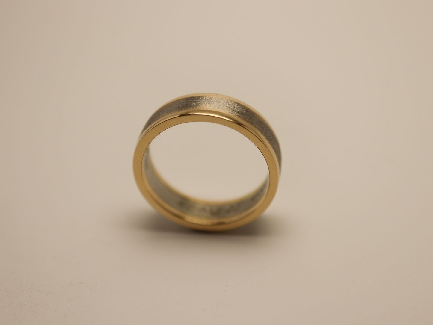 The union - Wedding band in two tones